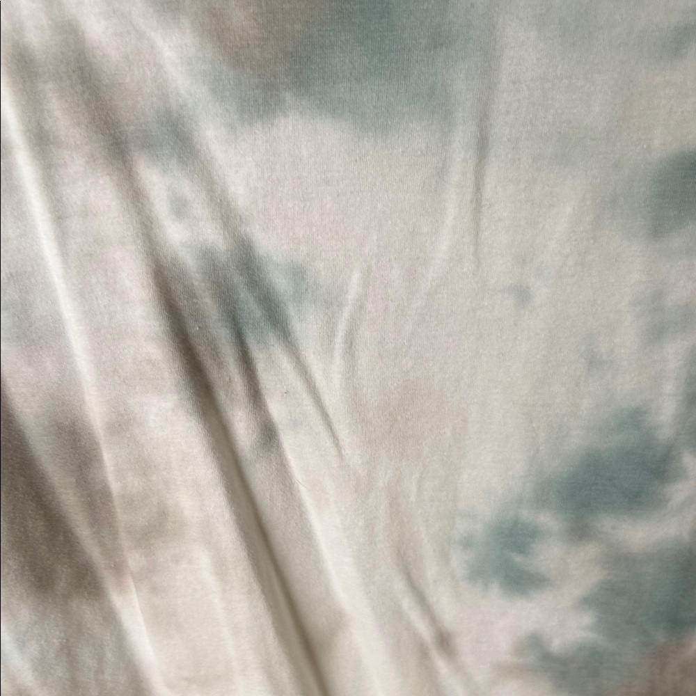 Universal Thread Blue and Cream Tie-Dye Tank Top women’s Size Medium - Picture 4 of 5